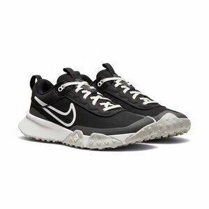 Nike Air Diamond Varsity Turf Women's 8 | Black & White
Women’s 8/Youth 6.5